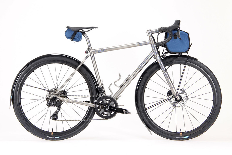 Firefly Titanium Frame Pump (Medium)チタン製 Firefly Titanium Frame Pump