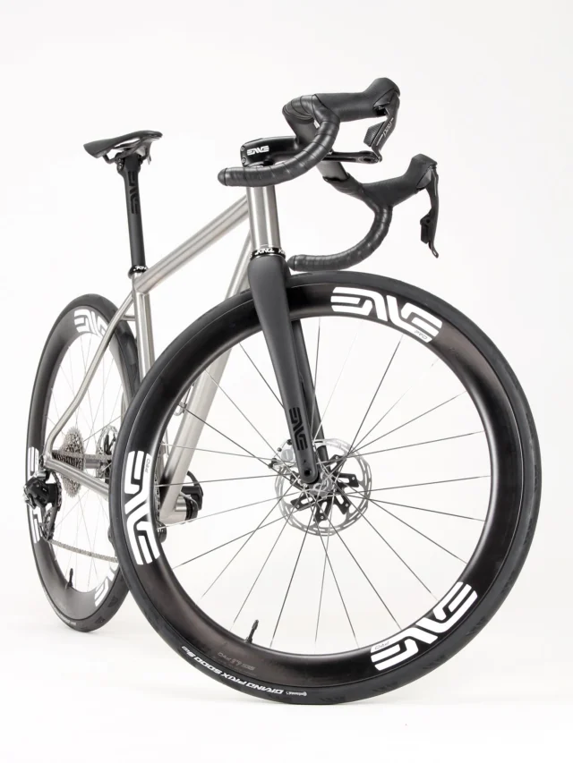 Firefly Titanium Frame Pump (Medium)チタン製 Firefly Titanium Frame Pump